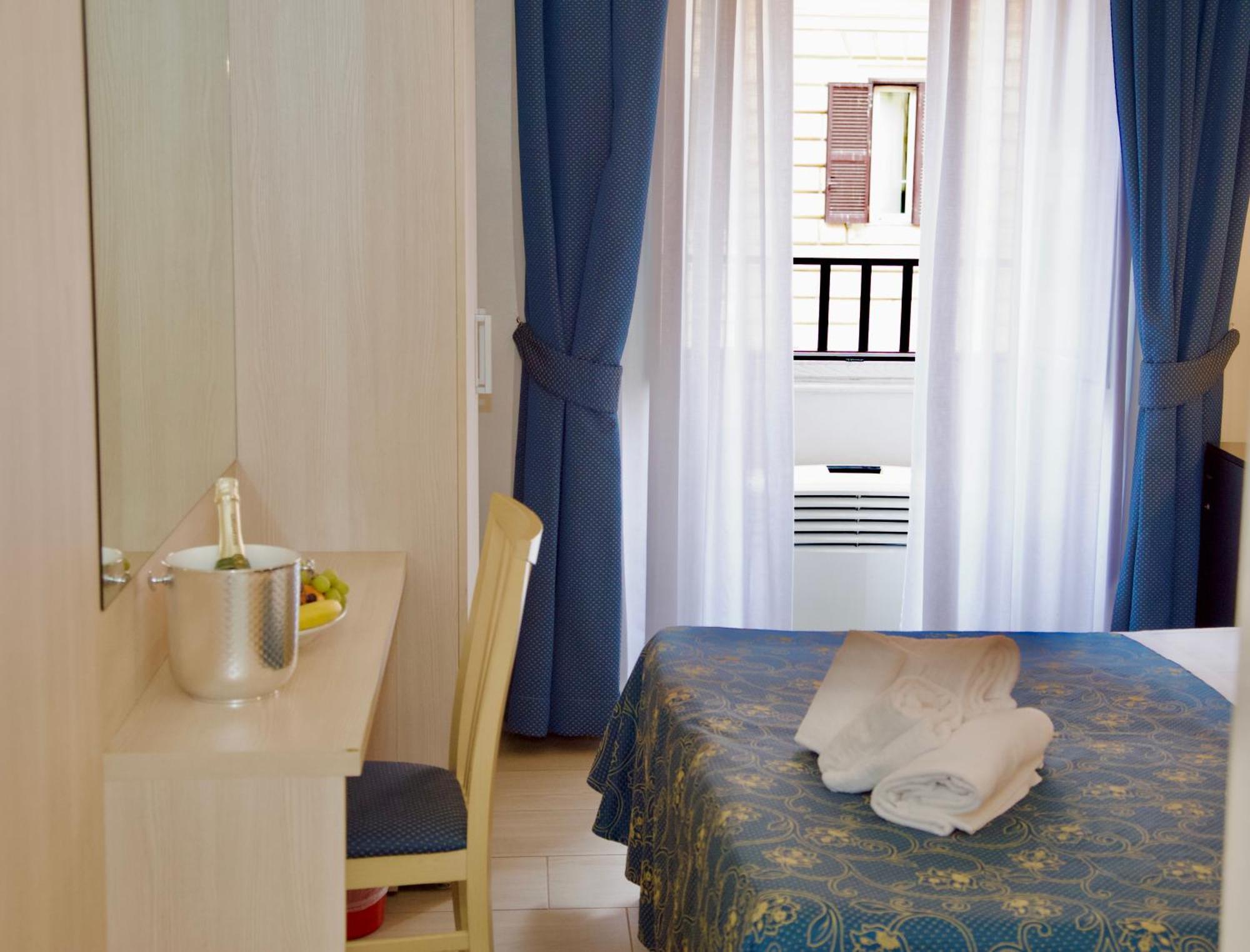 Albergo Marechiaro Рим Экстерьер фото